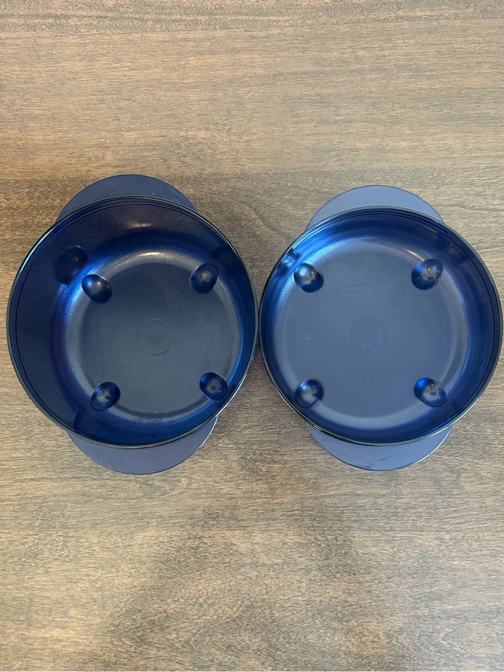 TUPPERWARE ACRYLIC VENT N SERVE ROUND CONTAINER BOTTOMS ONLY 1 3/4 C & 3 1/2 C